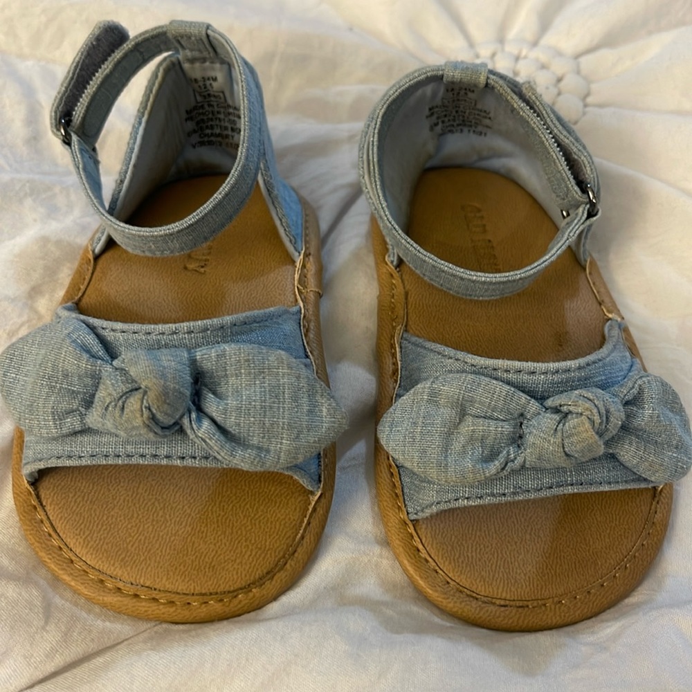 Baby sandals